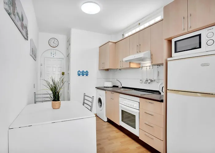 Апартаменты Monolocale Vistamare Al Island Village Heights