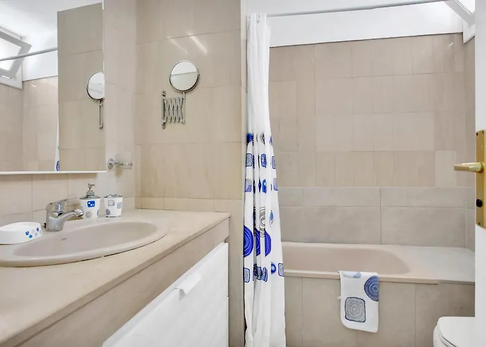 Апартаменты Monolocale Vistamare Al Island Village Heights
